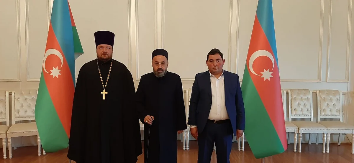 Dini icmalar Gəncənin raket atəşinə tutulmasını pisləyib