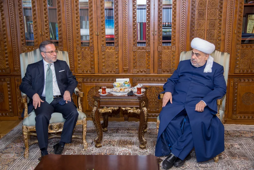 Allahşükür Paşazadə Yunanıstan səfiri ilə görüşüb