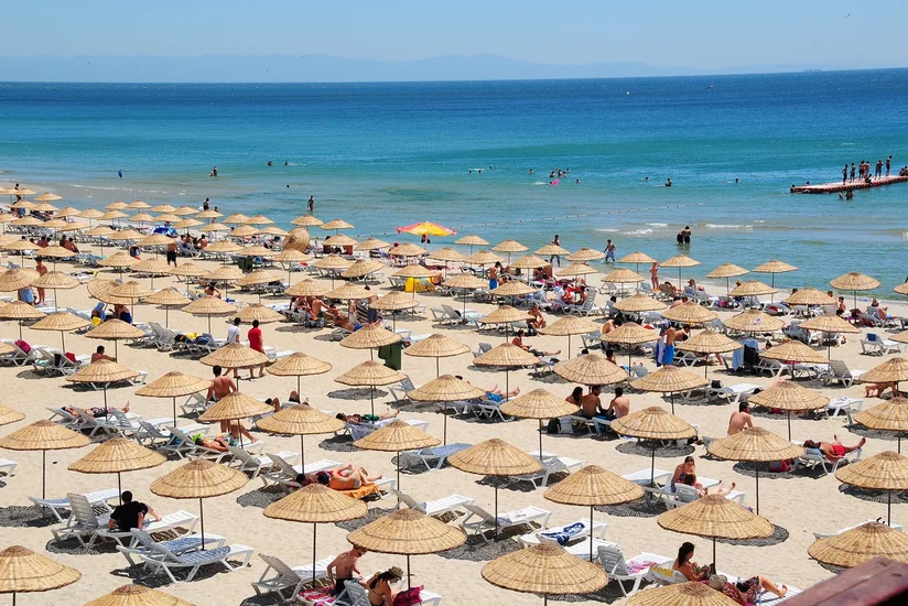 ​Sabah Abşeron çimərliklərində dəniz suyunun temperaturu 25°-dək isti olacaq