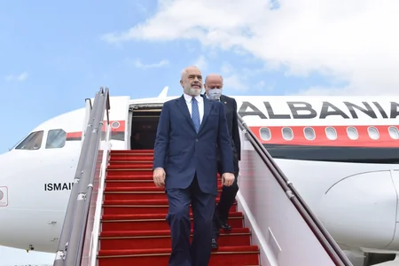 Albaniyanın Baş naziri Azərbaycana rəsmi səfərə gəlib