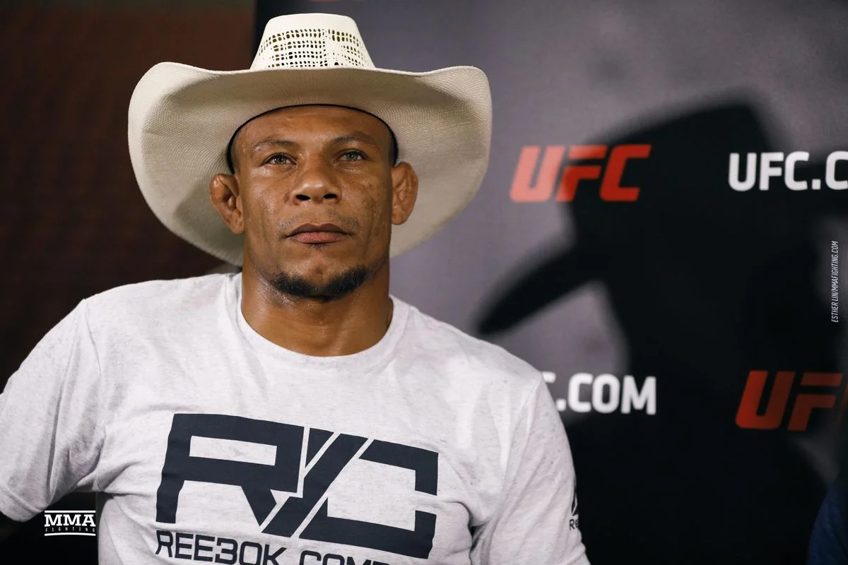 Боец UFC пострадал от взрыва гранаты в Бразилии