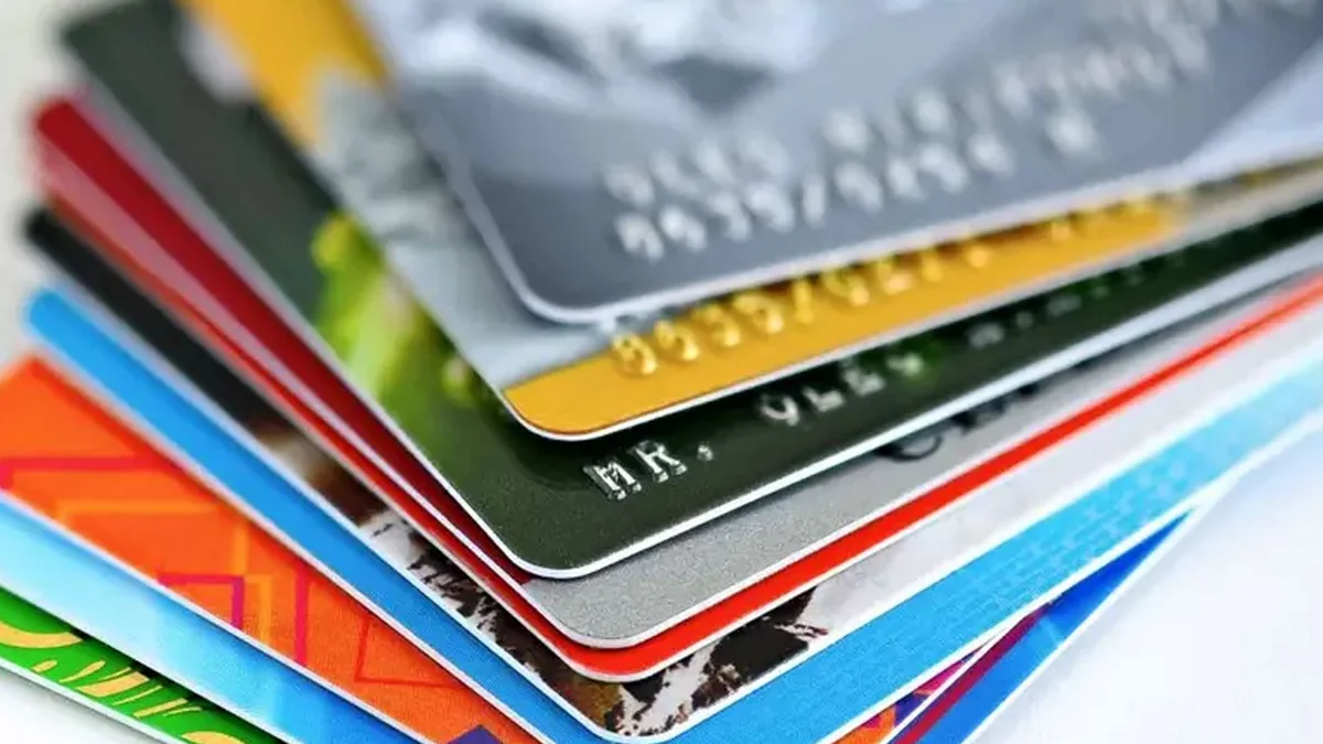 Foreigners' transactions via bank cards up by 10% in Azerbaijan