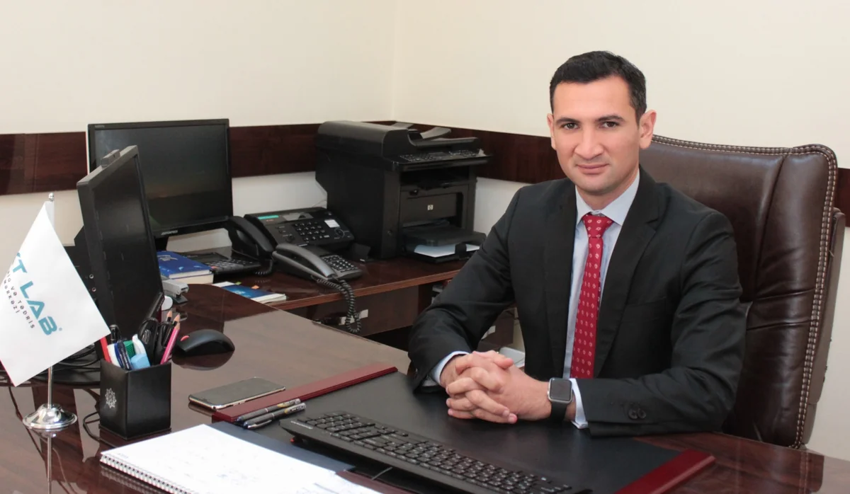Azərbaycanlı FİFA referisi nazirlikdəki vəzifəsini tərk edib
