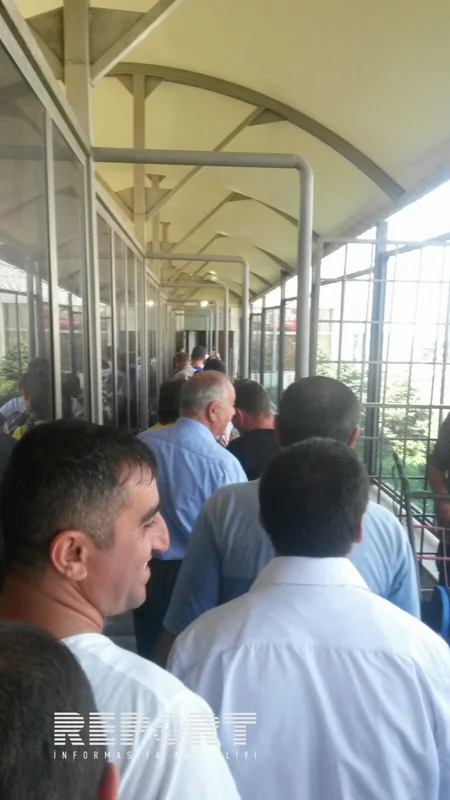 Azərbaycan-Rusiya sərhədində yaranan tıxac hələ də aradan qaldırılmayıb - FOTO