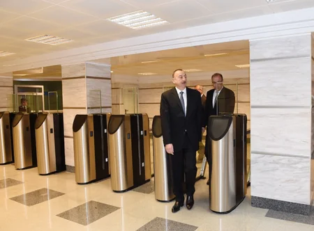 Azərbaycan Prezidenti metronun “Avtovağzal” və “Memar Əcəmi” stansiyalarının açılışında iştirak edib