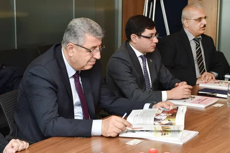 SOCAR-ın dəstəyi ilə “Əcnəbilər üçün Azərbaycan dili” dərsliyi nəşr edilib