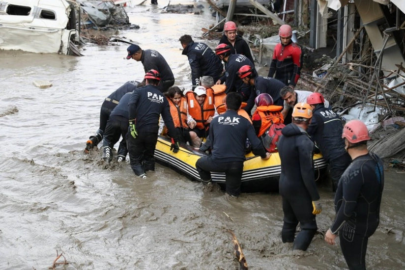 Death toll in Turkey floods climbs to 77