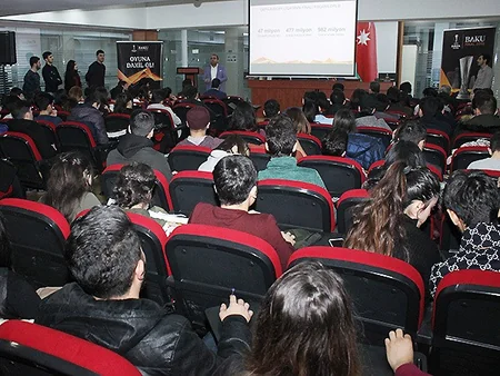 Avropa Liqasının final oyunu ilə əlaqədar daha bir universitetdə tələbələrlə görüş keçirilib