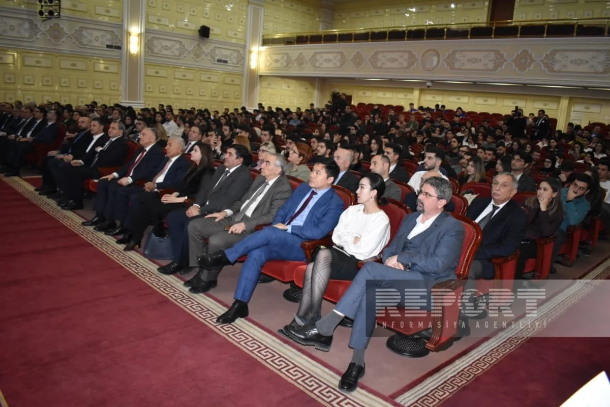 BDU-da Elm və Təhsil Nazirliyinin “#CodeForFuture” layihəsinin məzun günü keçirilib