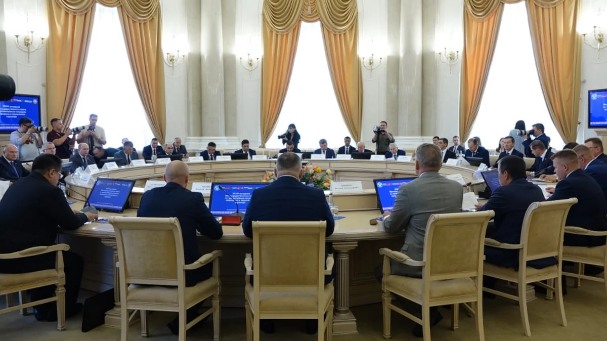 Делегация МЧС представила Азербайджан на заседании стран СНГ в Беларуси