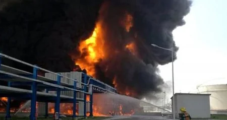 ​Çində neft məhsulları bazasında partlayış olub
