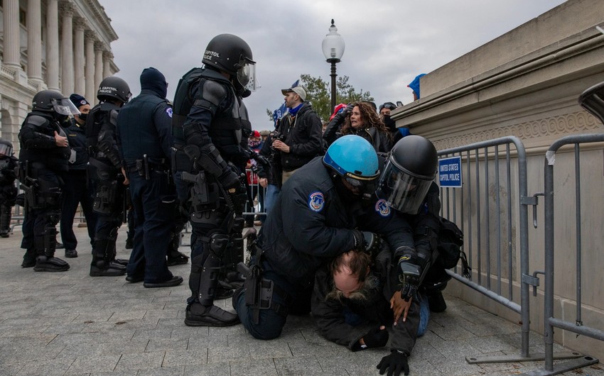 ABŞ Konqresini qoruyan polis rəisi istefa verib