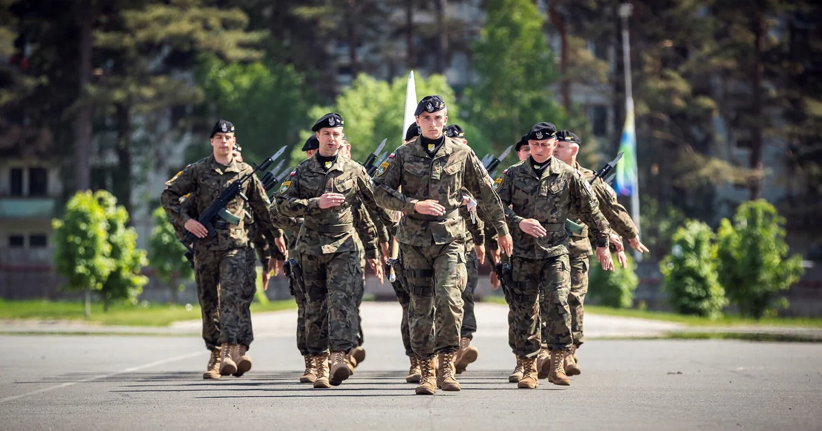 Poland doesn't intend to return to compulsory military service