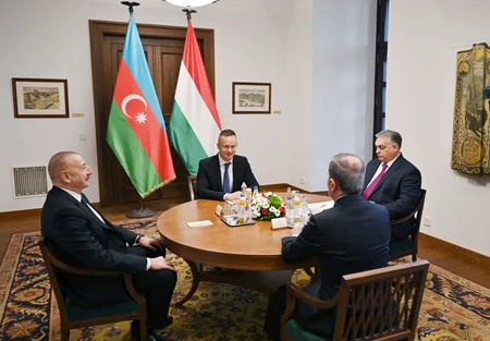 Prezident İlham Əliyevin Macarıstanın Baş naziri ilə məhdud tərkibdə görüşü olub
