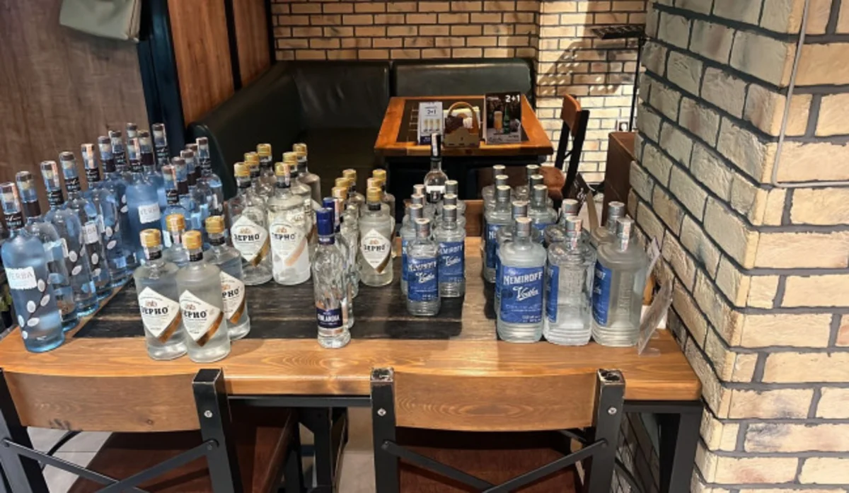 Bakıda restoranda saxta spirtli içkilər aşkarlanıb