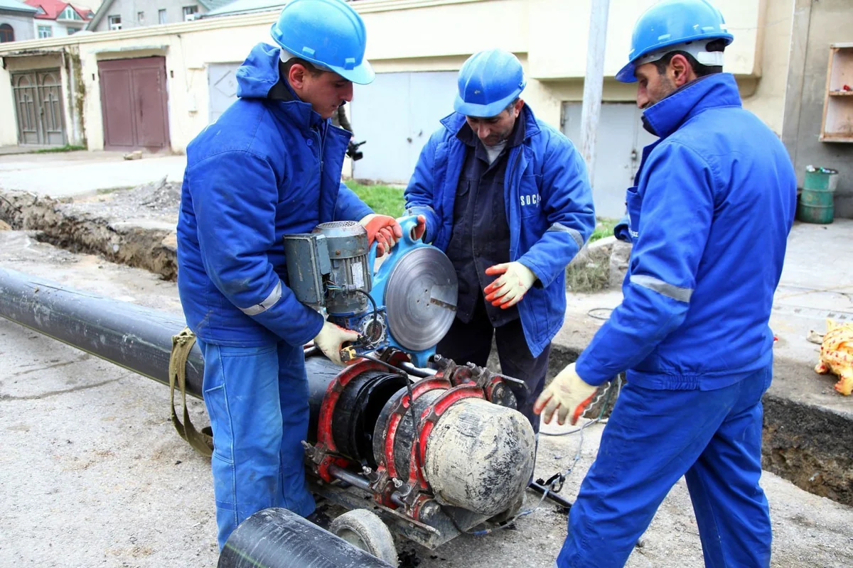 Goranboyda selin zədələdiyi qaz kəməri bərpa olunur