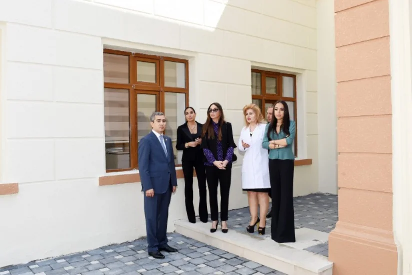 ​Mehriban Əliyeva körpələr evinə avtomobil bağışlayıb - FOTO