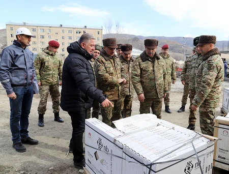 Defense minister views construction work in Azerbaijan's liberated territories