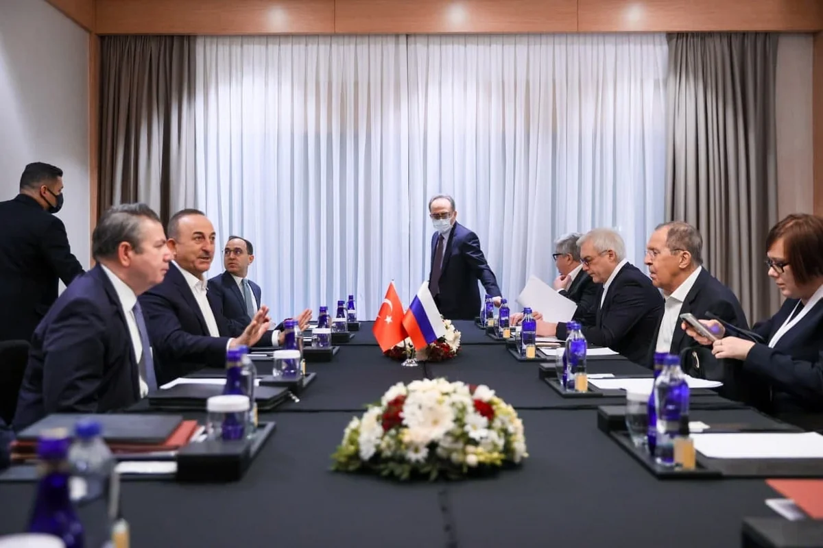 Lavrov və Çavuşoğlu arasında görüş olub