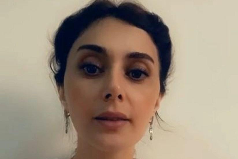 “Tiktok”da qeyri-etik ifadələr işlədən qadın üzr istəyib