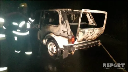 Kürdəmirdə avtomobil yanıb - FOTO