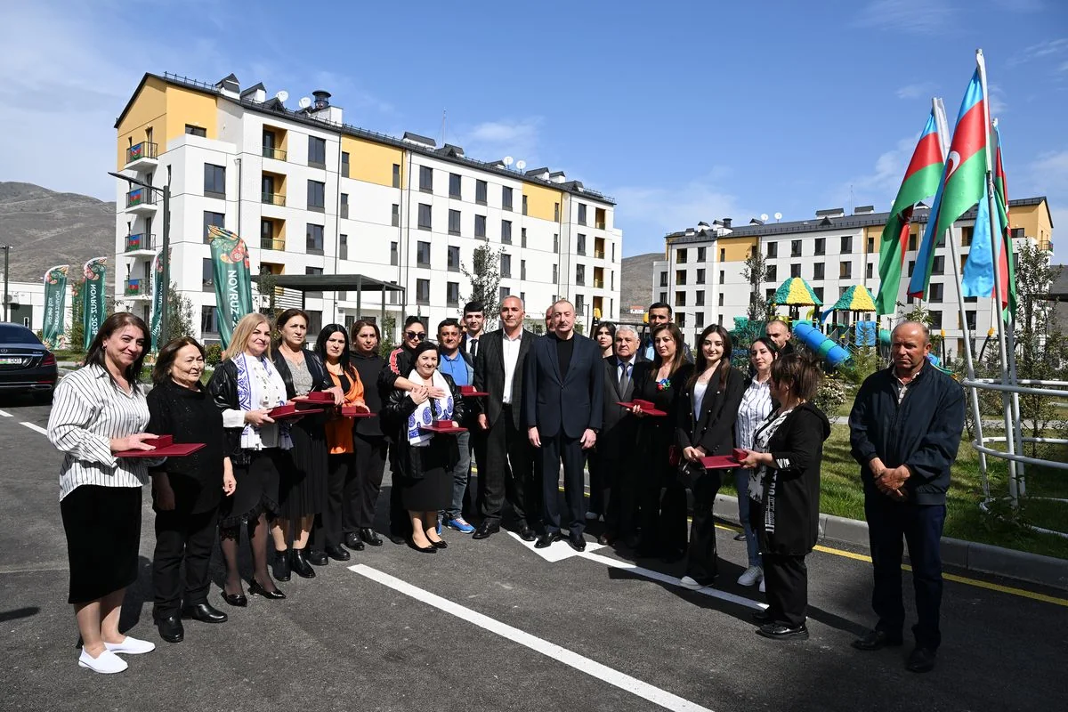 President and First Lady attend inauguration of new residential complex in Sugovushan