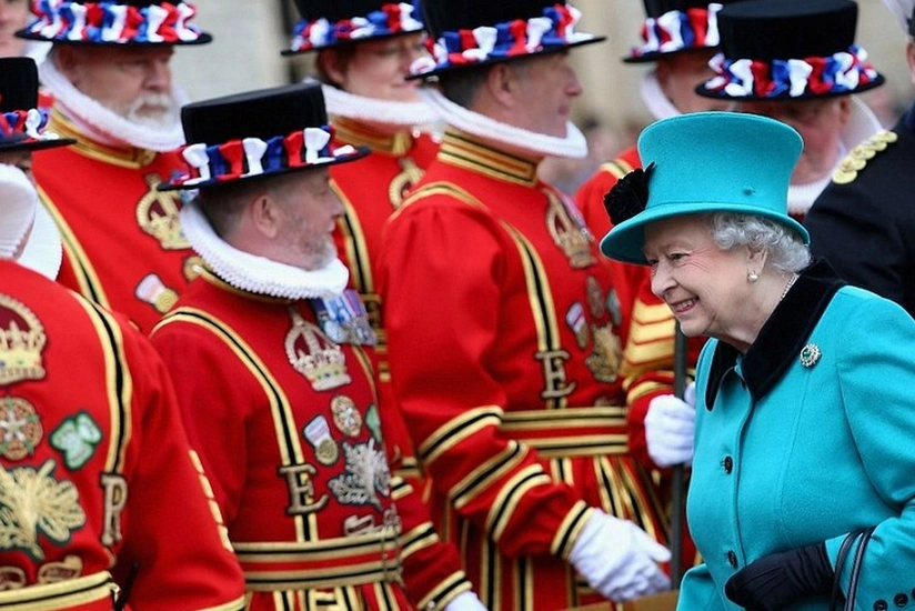 Лондонский Тауэр впервые за 500 лет увольняет стражей