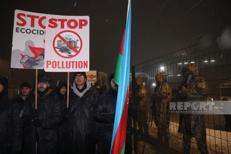 На дороге Ханкенди-Лачын продолжается акция протеста экоактивистов