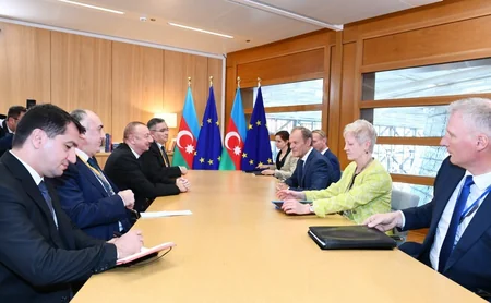 İlham Əliyev Aİ Şurasının prezidenti Donald Tuskla görüşüb
