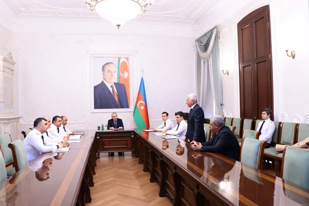 Azərbaycanda iki prokuror vəzifəsindən azad olunub