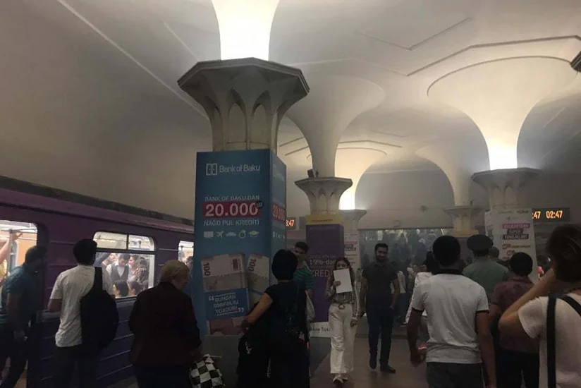 В Бакинском метрополитене произошло задымление - ФОТО - ОБНОВЛЕНО