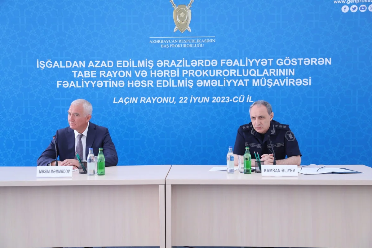 Kamran Əliyev Laçında əməliyyat müşavirəsi keçirib