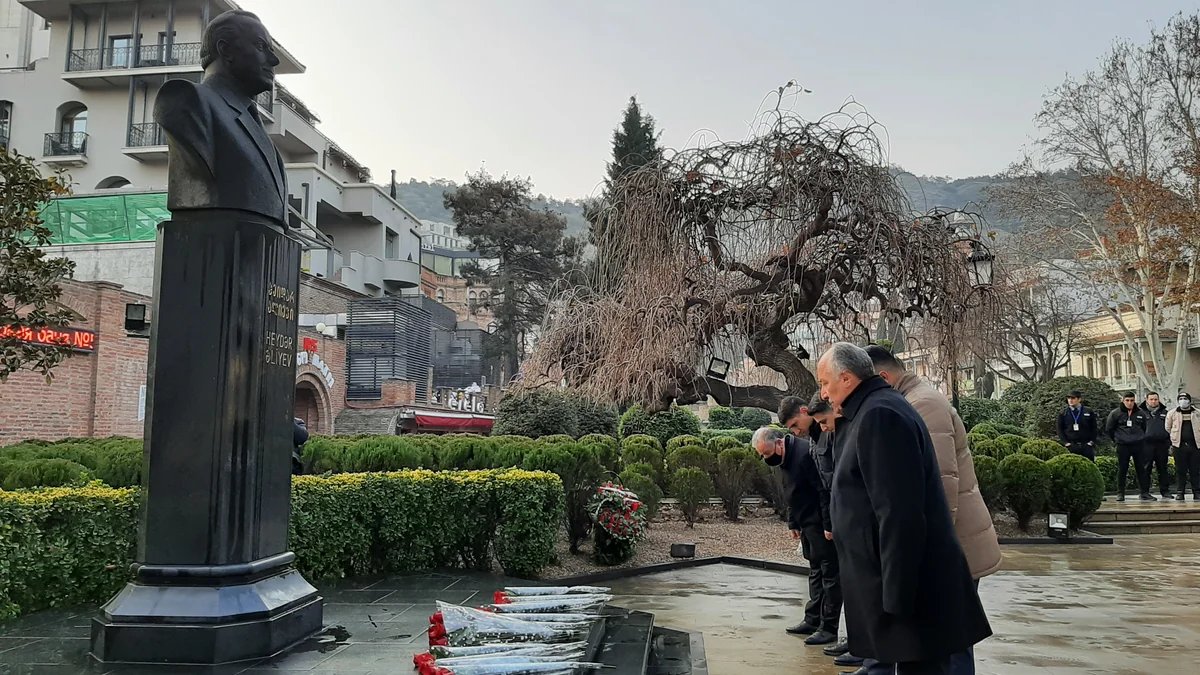 Tbilisidə Heydər Əliyevin xatirəsi yad edilib