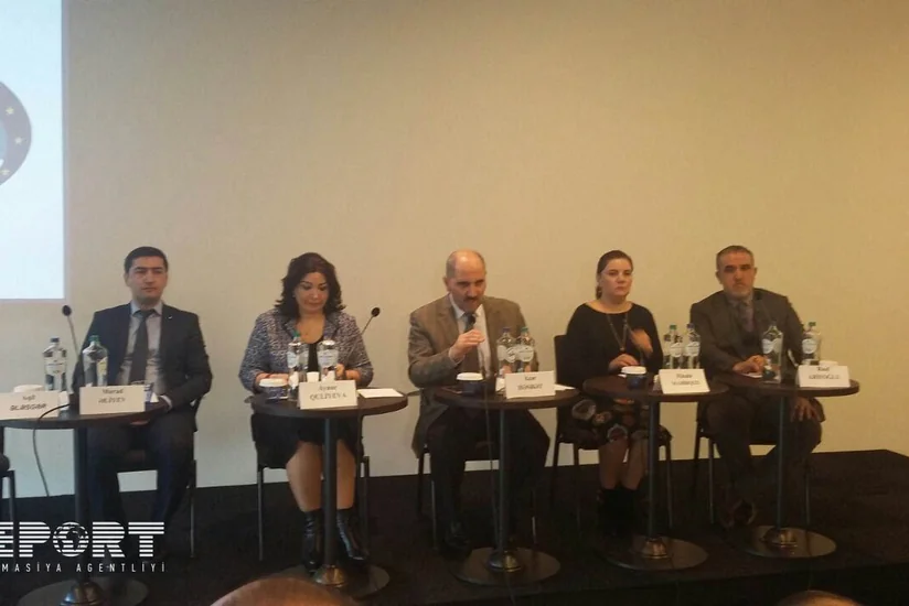 Amsterdamda Azərbaycan mediası və diasporunun debatı keçirilib