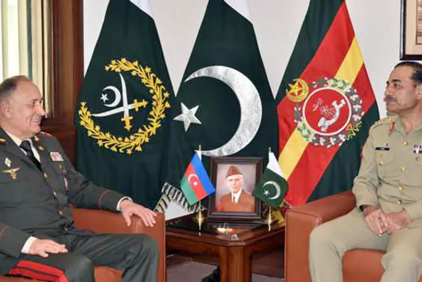 Керим Велиев встретился с командующим сухопутными войсками Пакистана