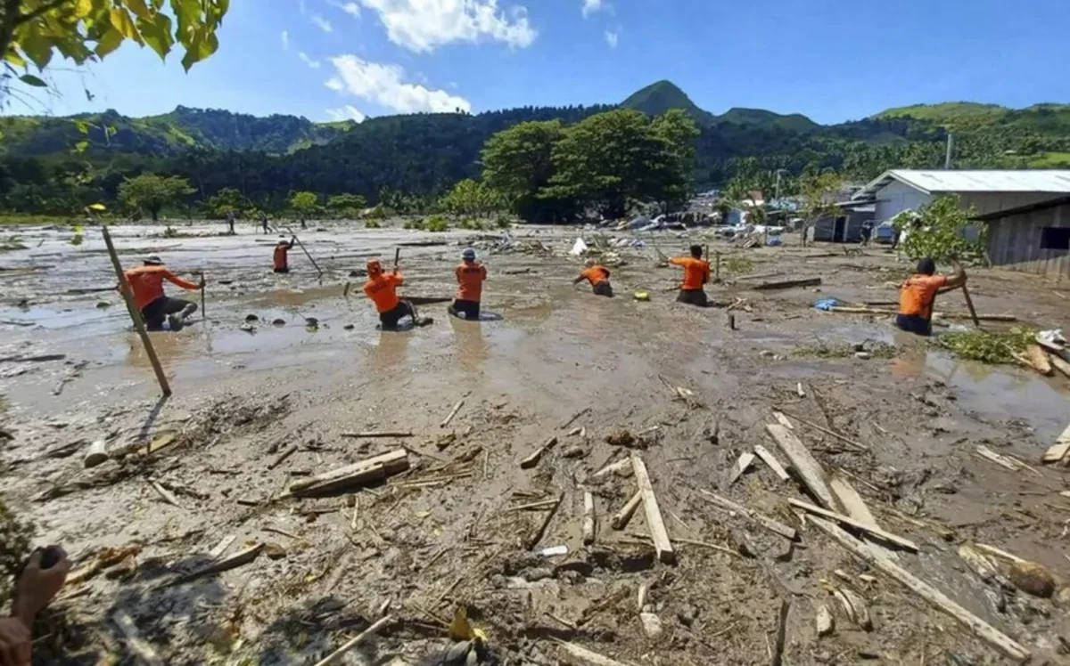 Filippində Nalci qasırğası 158 nəfərin həyatına son qoyub
