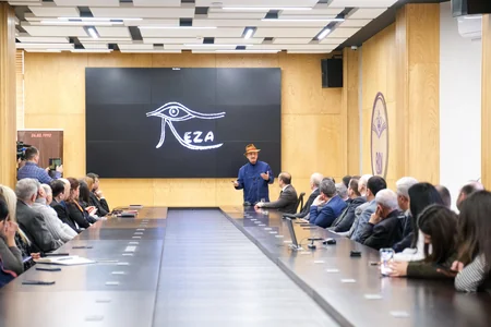 Gənclərlə “Reza Deqatinin gözündə Xocalı Soyqırımı” adlı görüş keçirilib