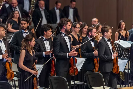 Tekfen Filarmoniya Orkestri Bakıda “100 il” adlı konsert proqramı ilə çıxış edib