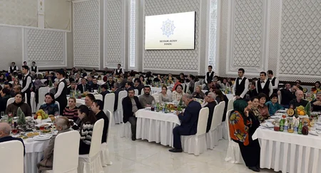 Heydər Əliyev Fondunun təşəbbüsü ilə 165 mindən çox aztəminatlı ailəyə bayram sovqatları verilib