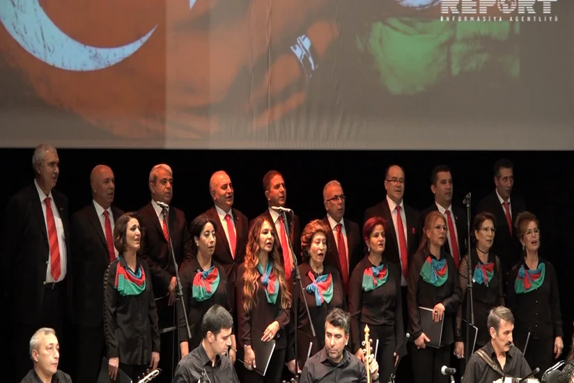 Türkiyə-Azərbaycan qardaşlıq xoru Dünya Azərbaycanlılarının Həmrəyliyi Günü münasibətilə konset proqramı ilə çıxış edib