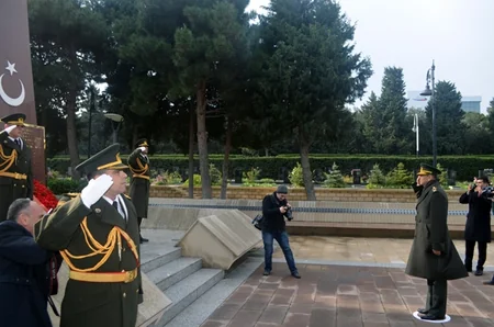 Turkish Land Forces Commander: Our cooperation cause practice and benefit to Armed Forces of both countries