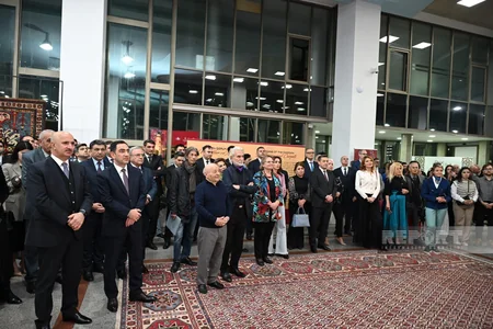 “Xəzərin qoruyucuları: mayaklar və xalçalar” adlı sərgi açılıb