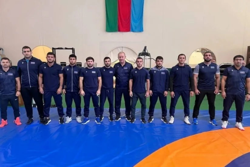 Yunan-Roma güləşi üzrə Azərbaycan millisi dünya ikincisi olub
