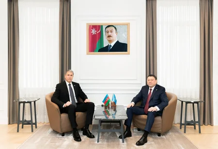 Vilayət Eyvazov qazaxıstanlı həmkarı ilə birgə əməkdaşlığı müzakirə edib