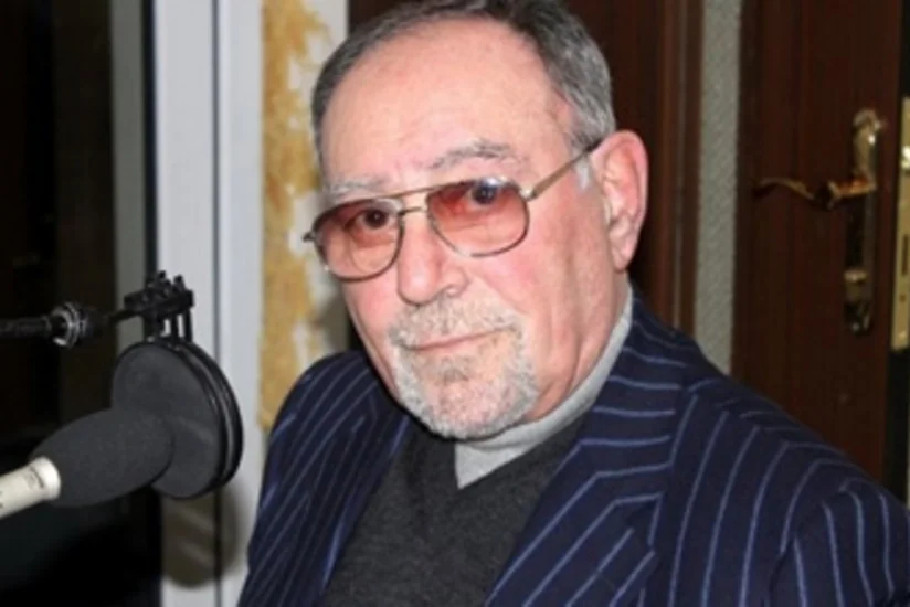 Oqtay Haqverdiyev: Rublun başına nə gəlsə də, manatın kursu sabit olacaq