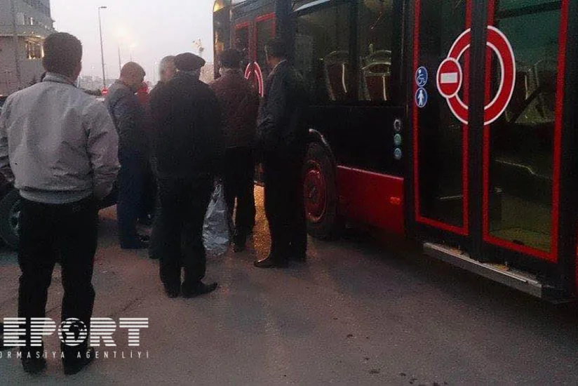 ​Автобус компании BakuBus попал в ДТП - ФОТО