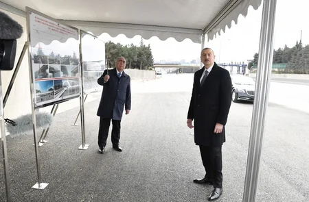 Prezident Bakı-Sumqayıt yolunun genişləndirilməsi  çərçivəsində görülən işlərlə tanış olub - YENİLƏNİB