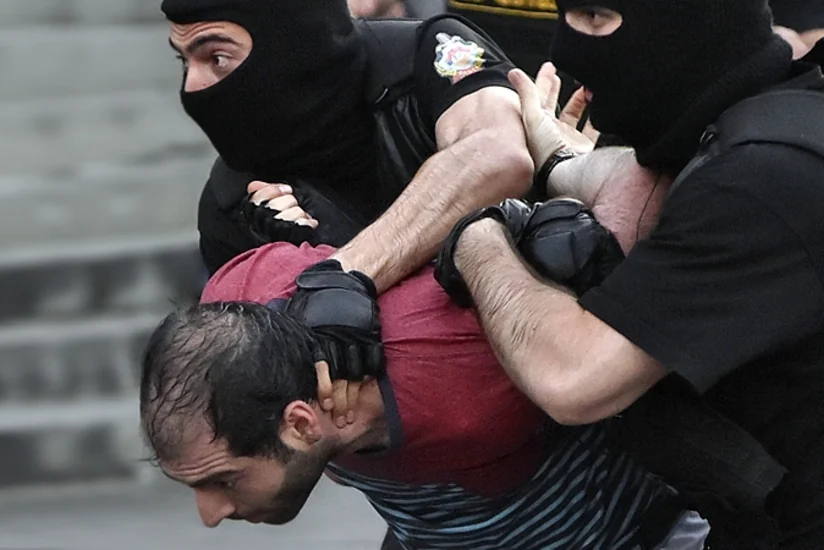 В Ереване прошла акция в поддержку провокации Армении на фронте, задержаны более 40 человек