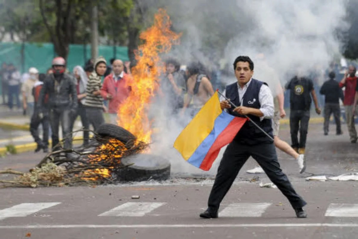 Nearly 450 people injured during Ecuador unrest