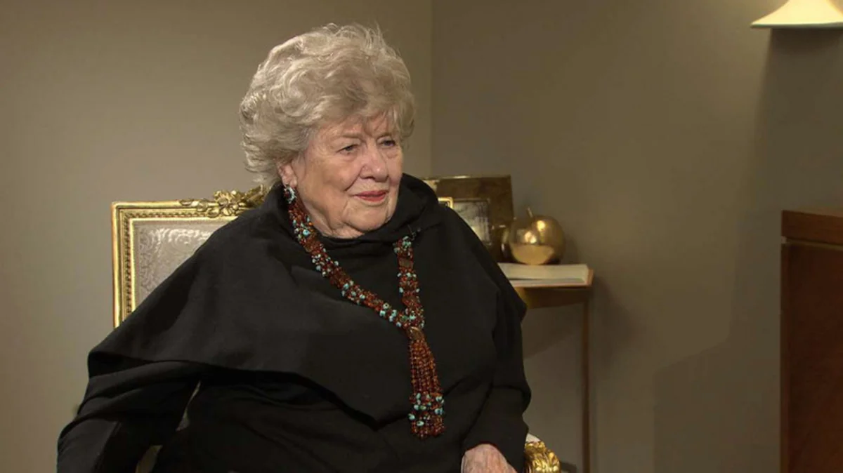 Reagan's former adviser intends to become Russian citizen